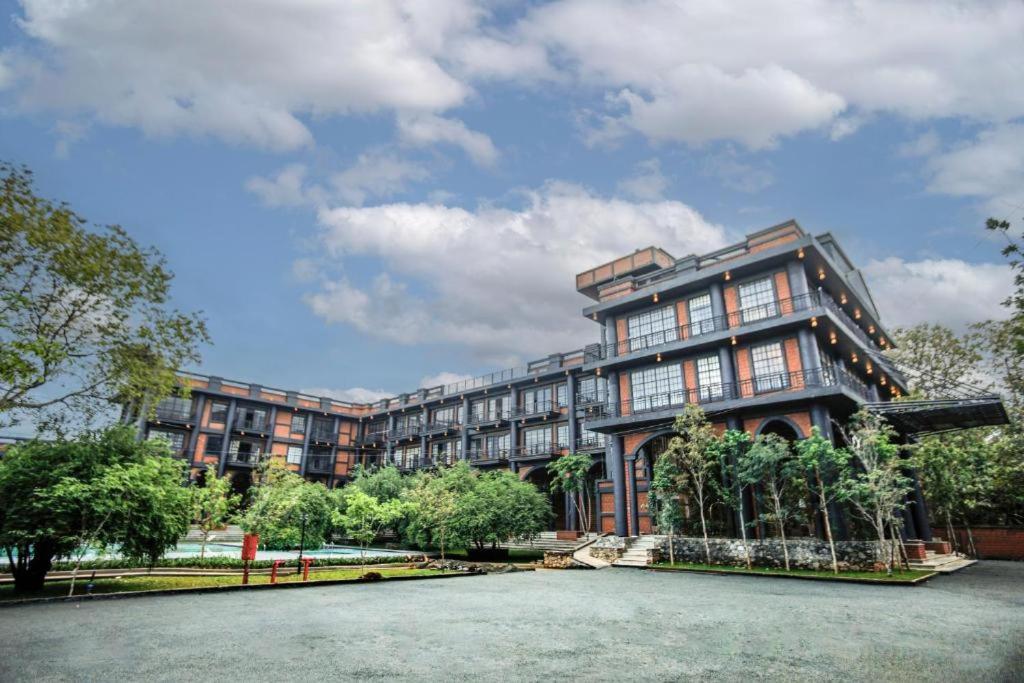 Covanro Sigiriya - Brand New Luxury Hotel Exterior foto