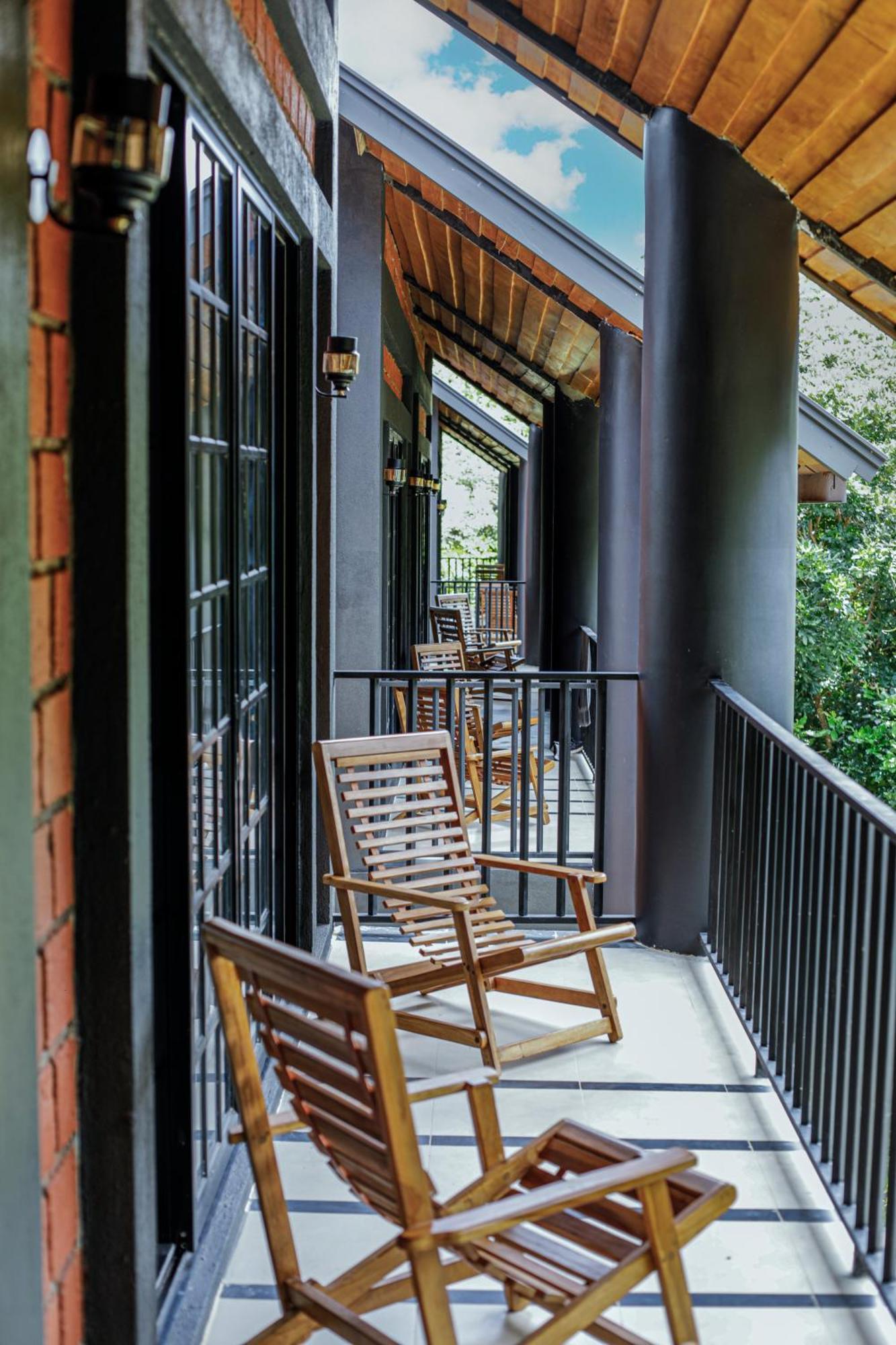 Covanro Sigiriya - Brand New Luxury Hotel Exterior foto